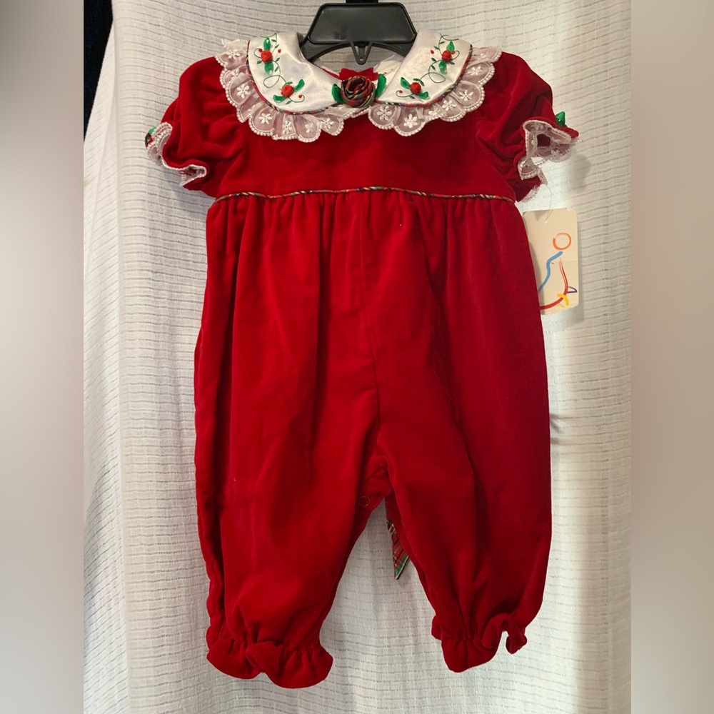 ✨ HP✨Vintage Rare Velvet Romper